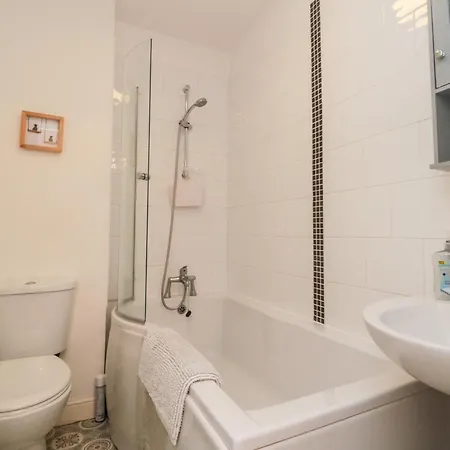 Hidden Gem * 惠特比